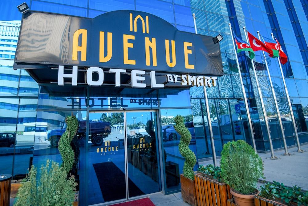 Avenue Hotel Bakoe Buitenkant foto