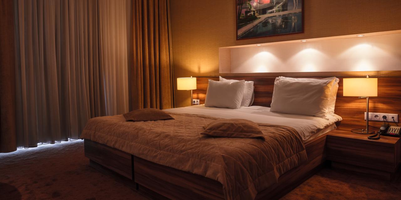 Avenue Hotel Bakoe Buitenkant foto